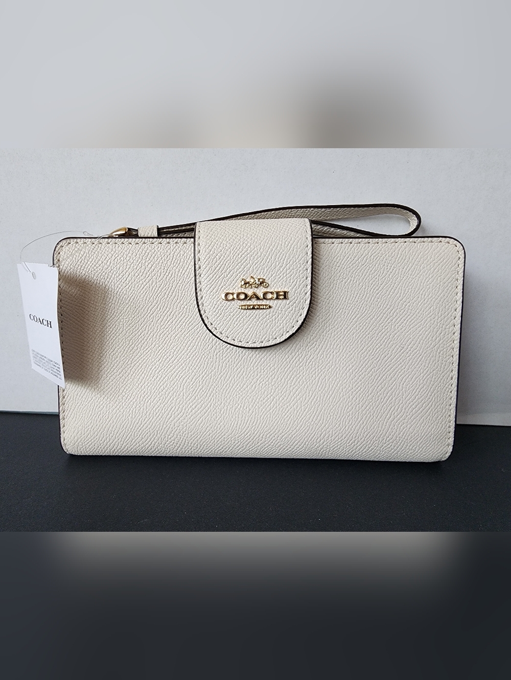 ✨️NWT✨️ Coach Tech Wallet, Chalk, 2022, $129 MSRP - Picture 2 of 7